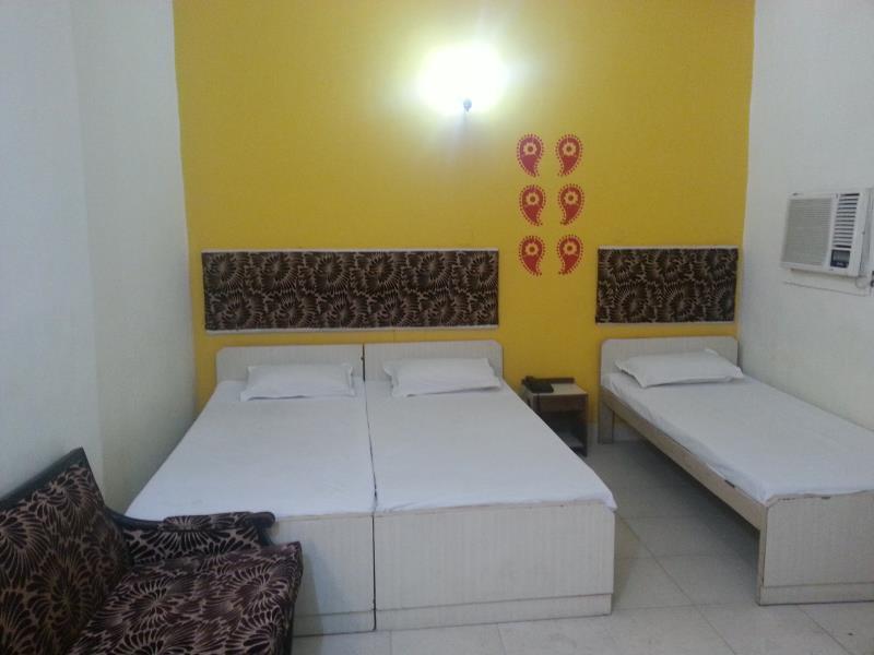 Hotel Kabli New Delhi Ngoại thất bức ảnh